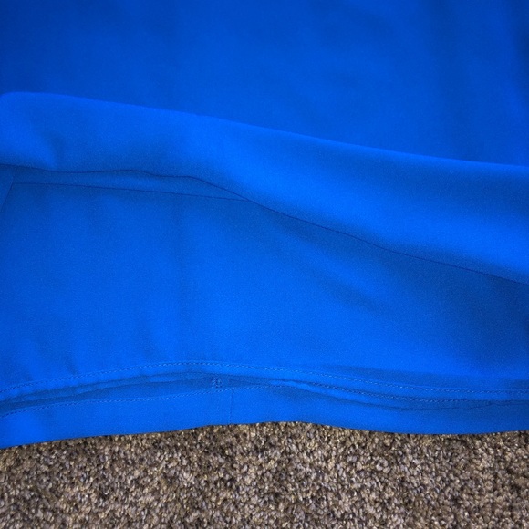 Women’s Dress - Picture 4 of 8